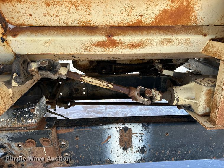 image for item NS9164 1979 Ford 800 feed delivery truck