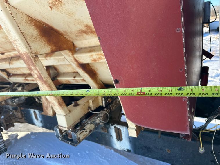 image for item NS9164 1979 Ford 800 feed delivery truck