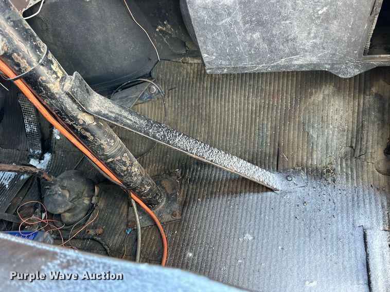 image for item NS9164 1979 Ford 800 feed delivery truck