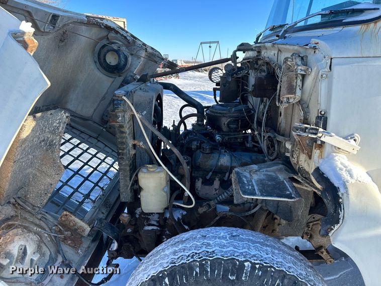 image for item NS9164 1979 Ford 800 feed delivery truck