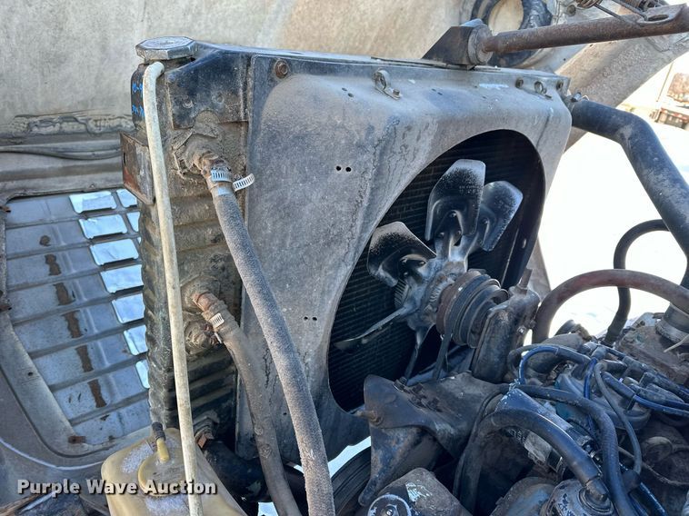 image for item NS9164 1979 Ford 800 feed delivery truck