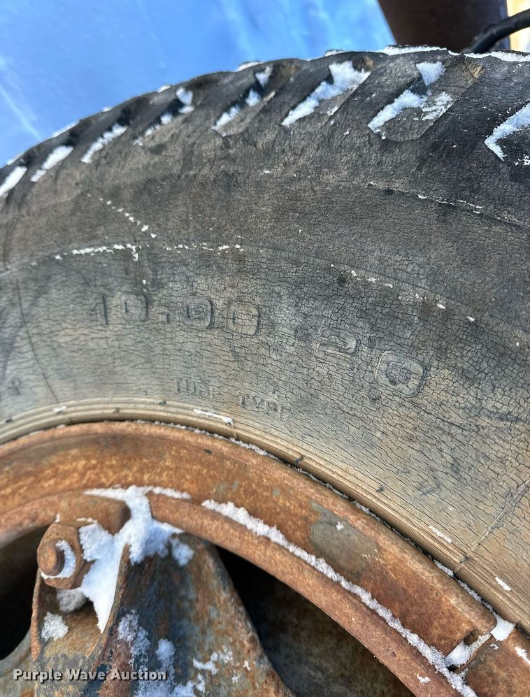 image for item NS9164 1979 Ford 800 feed delivery truck