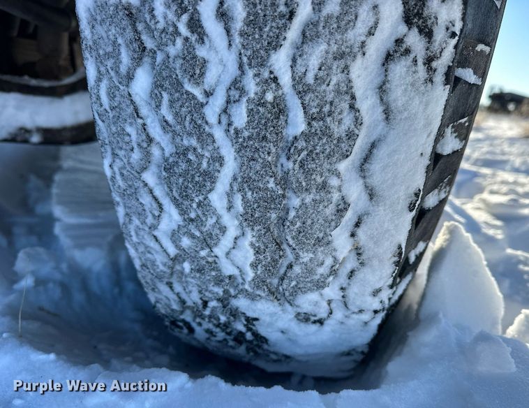 image for item NS9164 1979 Ford 800 feed delivery truck