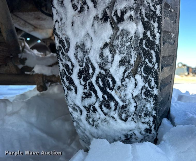 image for item NS9164 1979 Ford 800 feed delivery truck