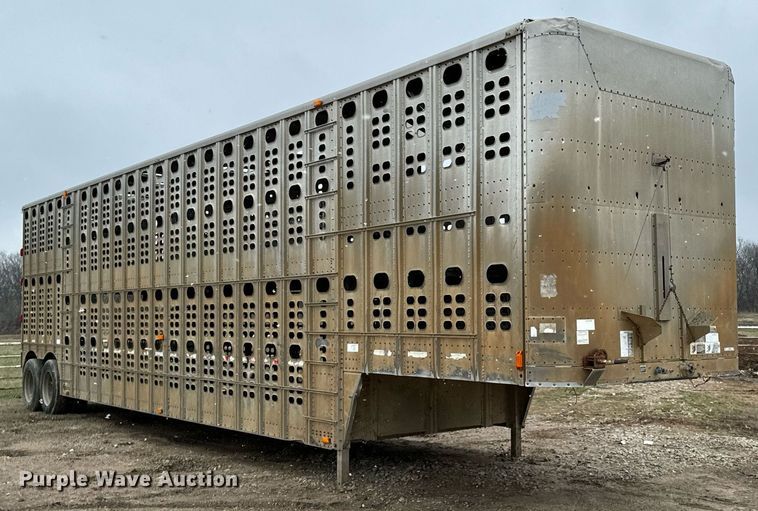 image for item OD9902 1991 Wilson livestock trailer