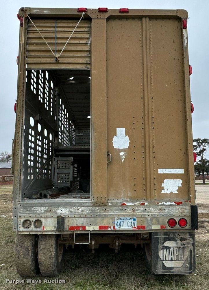 image for item OD9902 1991 Wilson livestock trailer