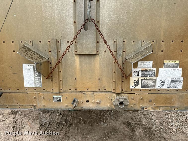 image for item OD9902 1991 Wilson livestock trailer