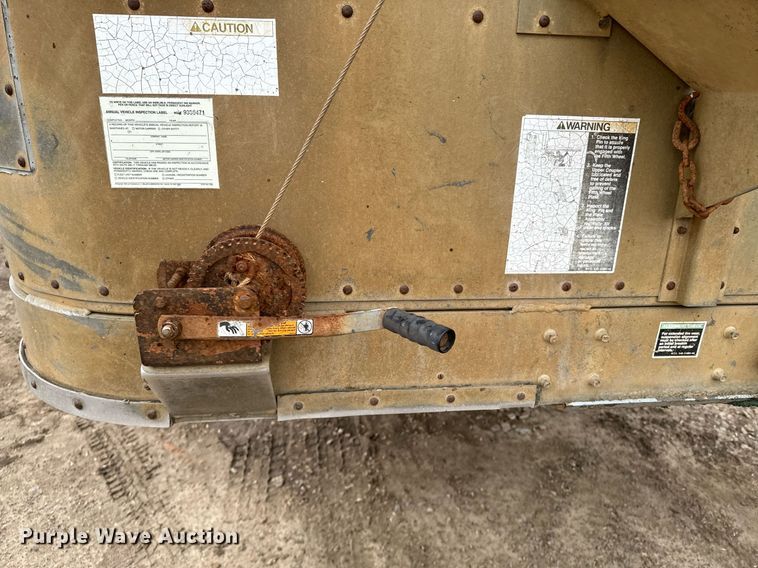 image for item OD9902 1991 Wilson livestock trailer