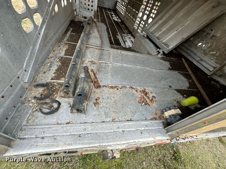 image for item OD9902 1991 Wilson livestock trailer