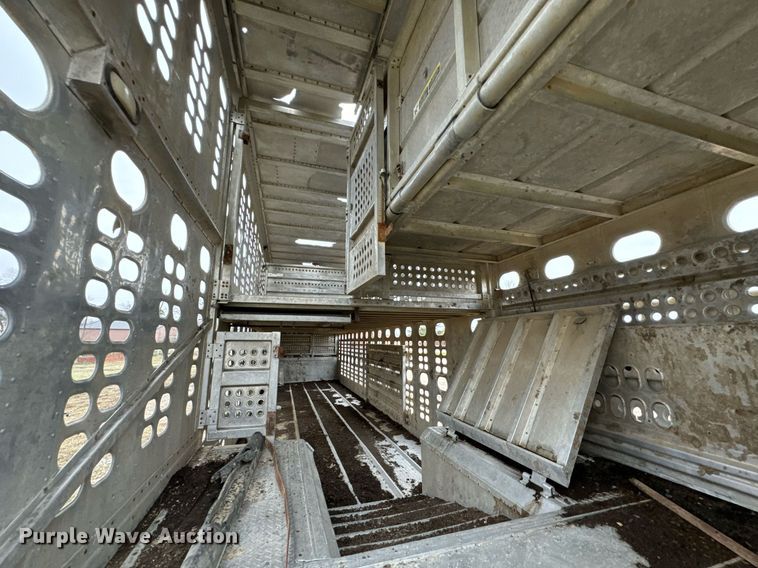 image for item OD9902 1991 Wilson livestock trailer