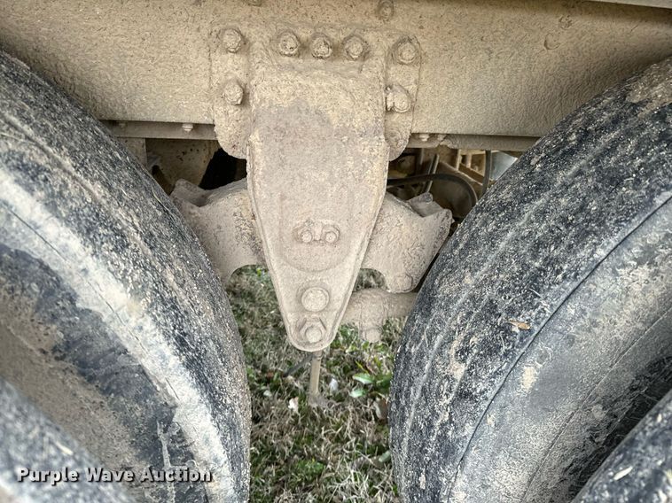 image for item OD9902 1991 Wilson livestock trailer