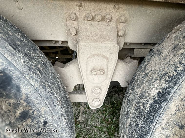 image for item OD9902 1991 Wilson livestock trailer