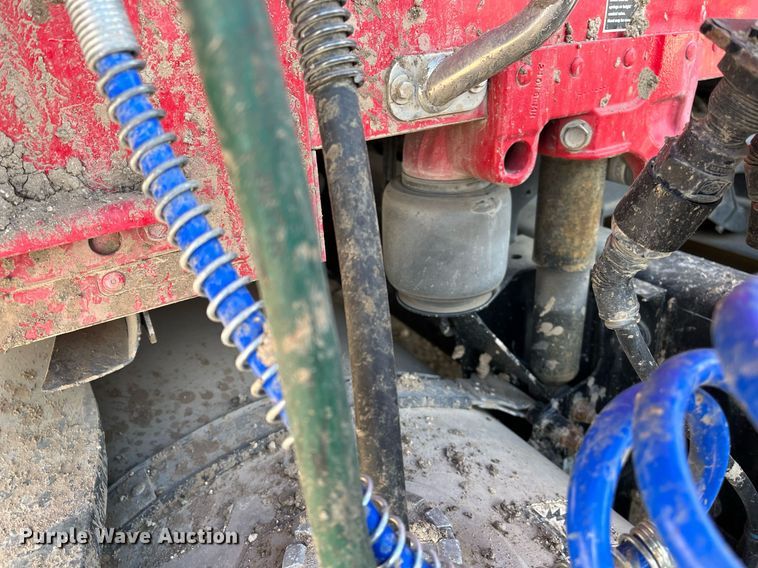 image for item DM2025 2017 Kenworth  T680 semi truck