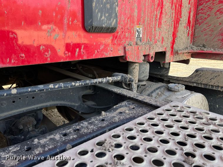 image for item DM2025 2017 Kenworth  T680 semi truck