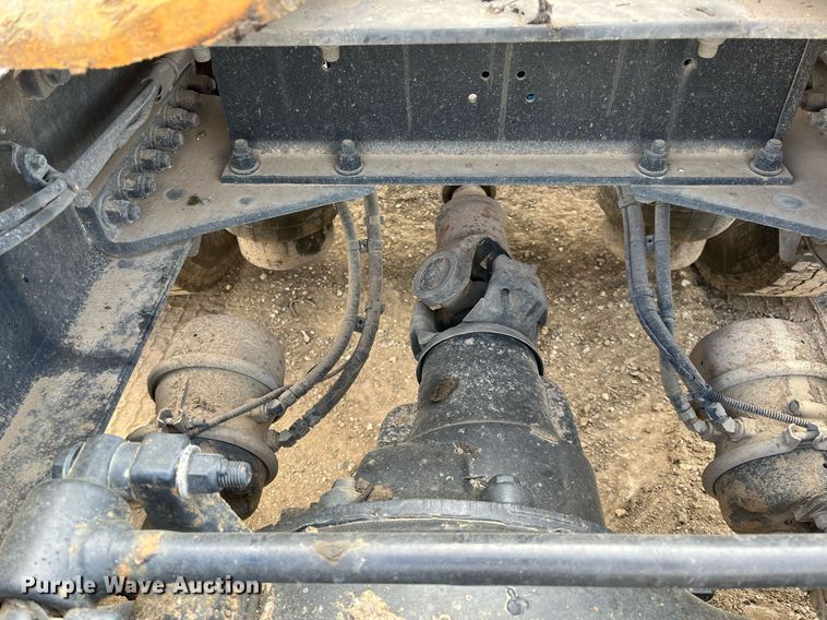 image for item DM2025 2017 Kenworth  T680 semi truck