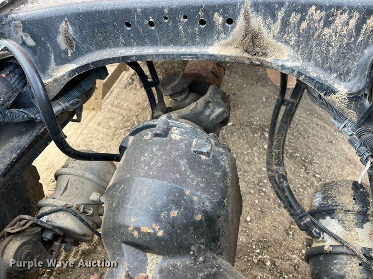 image for item DM2025 2017 Kenworth  T680 semi truck