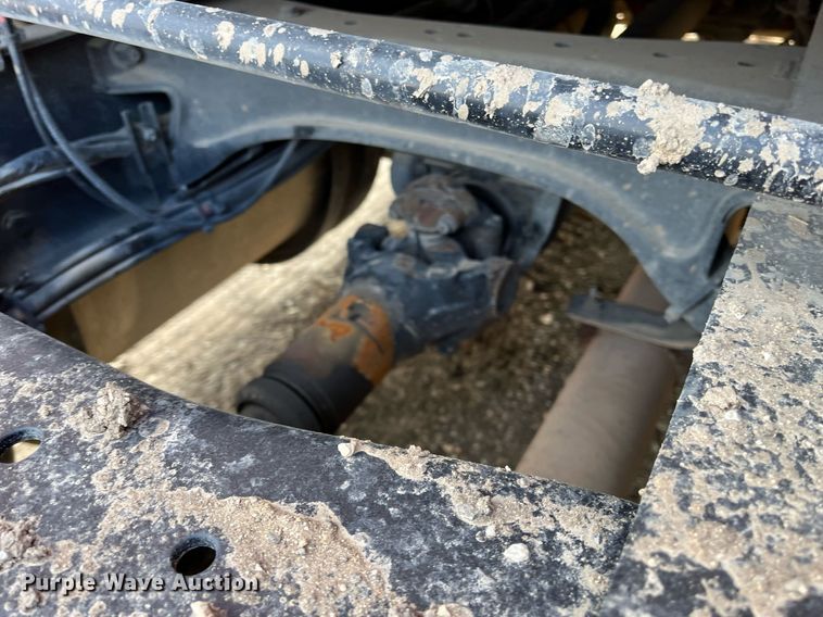 image for item DM2025 2017 Kenworth  T680 semi truck