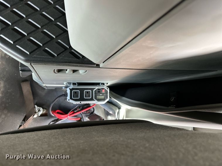 image for item DM2025 2017 Kenworth  T680 semi truck