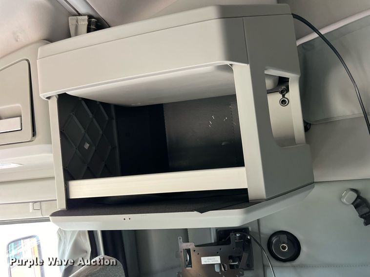 image for item DM2025 2017 Kenworth  T680 semi truck