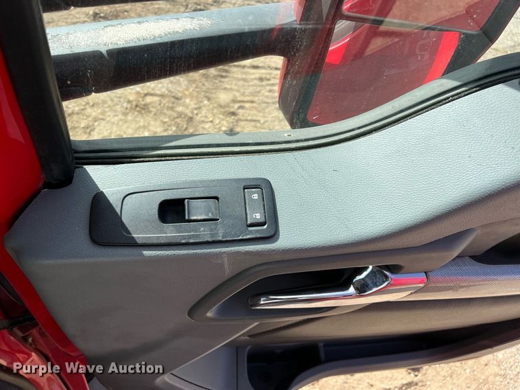 image for item DM2025 2017 Kenworth  T680 semi truck