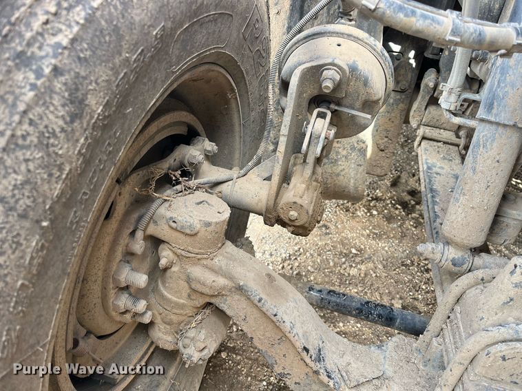 image for item DM2025 2017 Kenworth  T680 semi truck