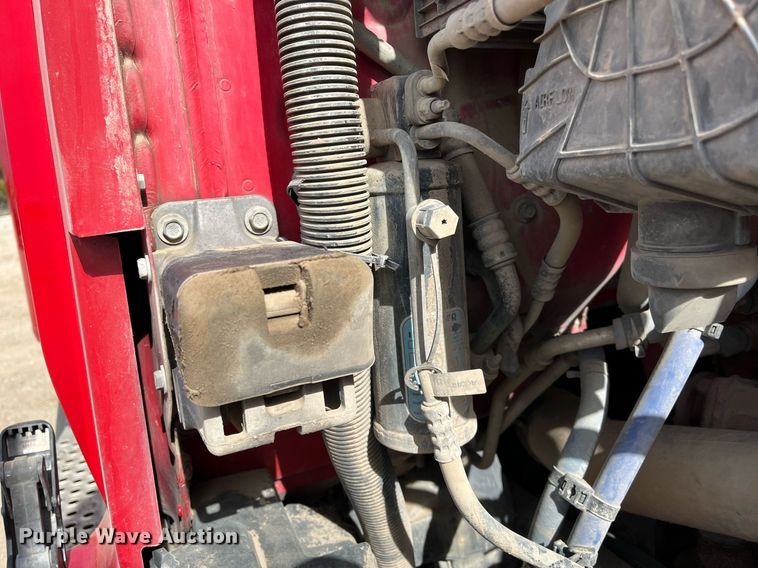 image for item DM2025 2017 Kenworth  T680 semi truck