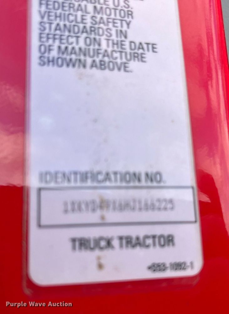 image for item DM2025 2017 Kenworth  T680 semi truck