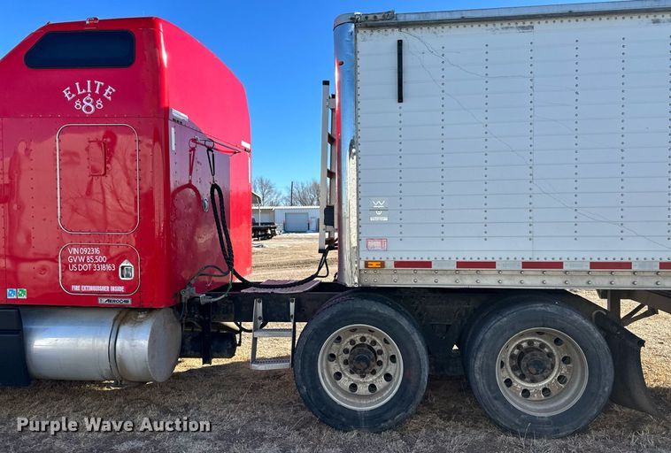 image for item DM2662 2006 Kenworth T600 semi truck