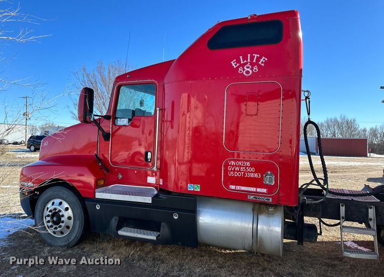 image for item DM2662 2006 Kenworth T600 semi truck