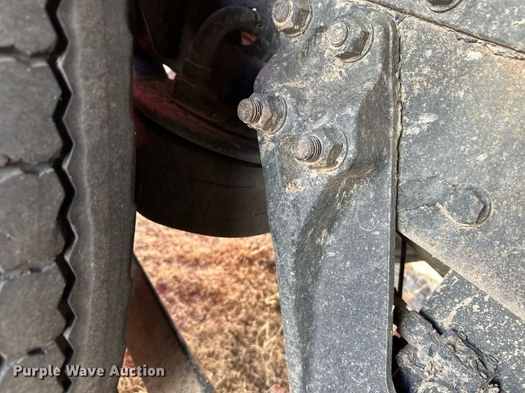 image for item DM2662 2006 Kenworth T600 semi truck