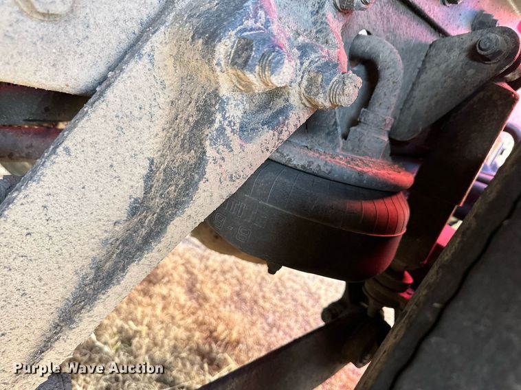 image for item DM2662 2006 Kenworth T600 semi truck