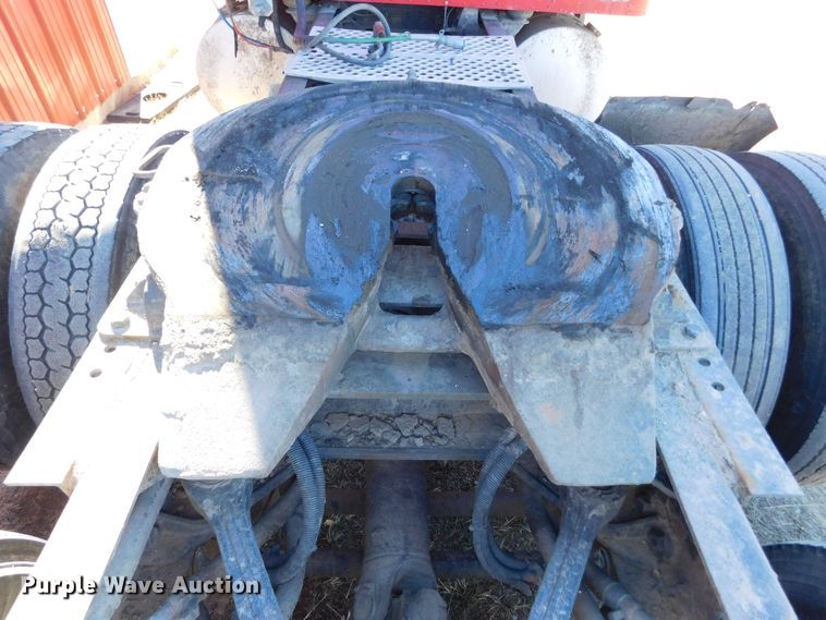 image for item DM2662 2006 Kenworth T600 semi truck