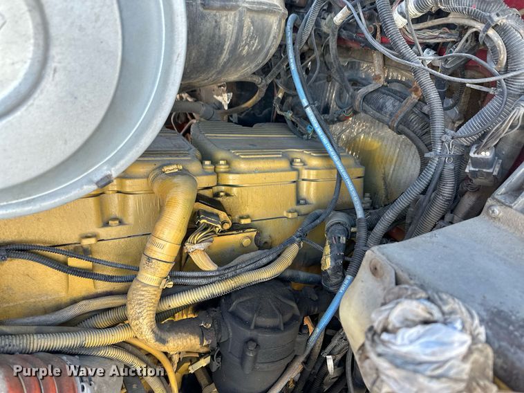 image for item DM2662 2006 Kenworth T600 semi truck