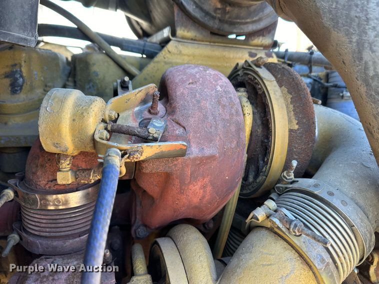 image for item DM2662 2006 Kenworth T600 semi truck