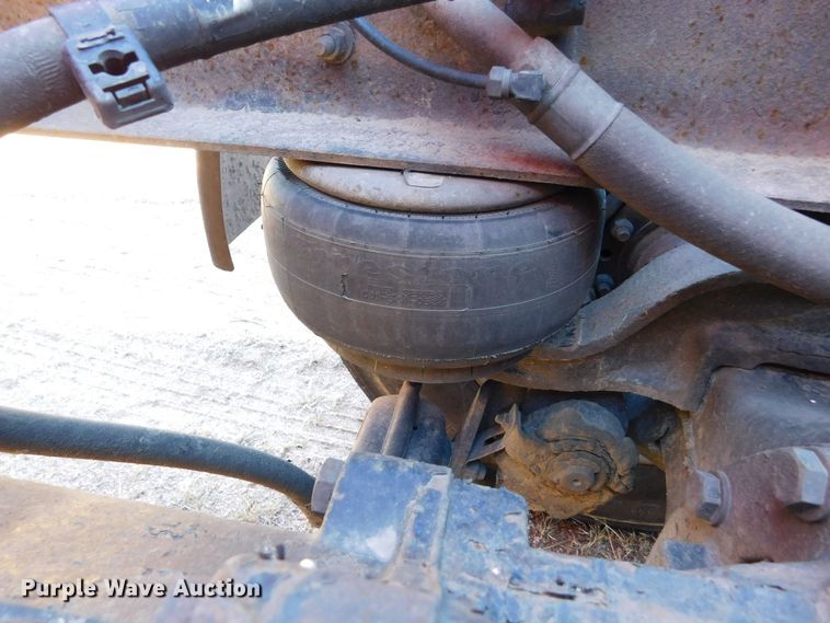 image for item DM2662 2006 Kenworth T600 semi truck