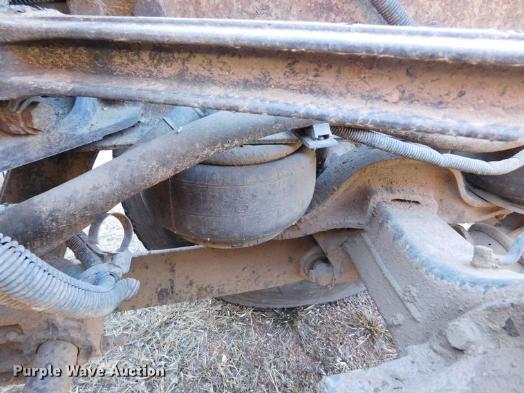 image for item DM2662 2006 Kenworth T600 semi truck