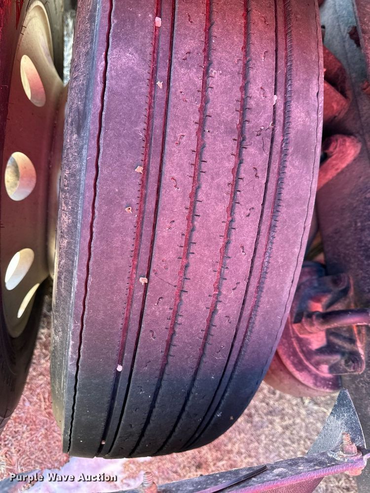 image for item DM2662 2006 Kenworth T600 semi truck