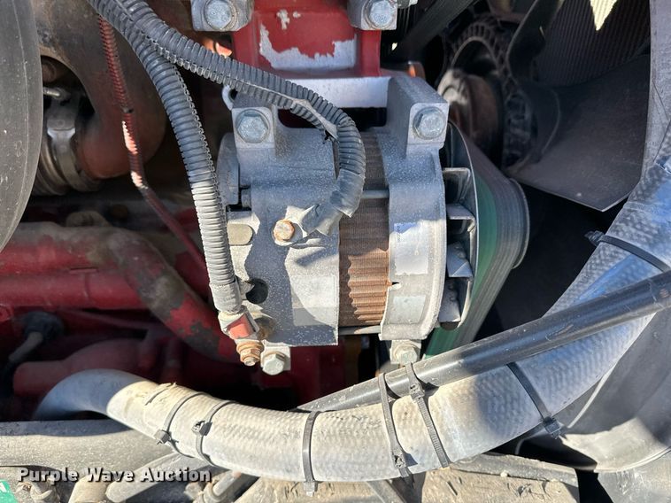 image for item DM2663 2011 Peterbilt 386 semi truck