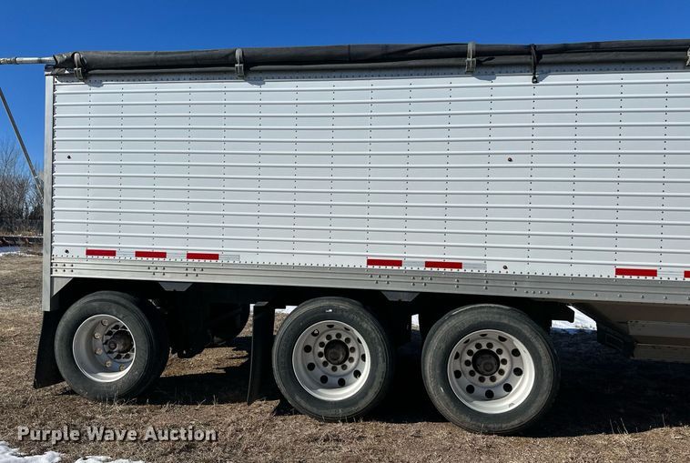 image for item DM2664 2016 Timpte grain trailer