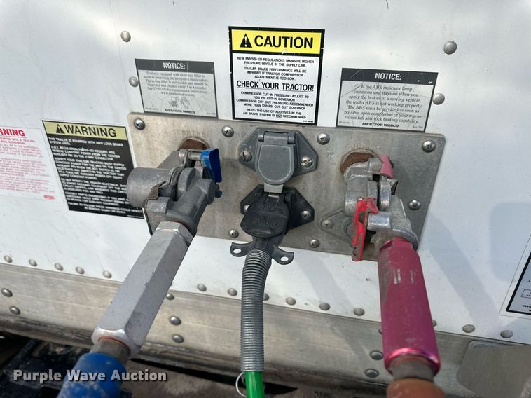 image for item DM2664 2016 Timpte grain trailer