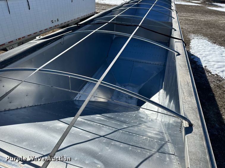 image for item DM2664 2016 Timpte grain trailer