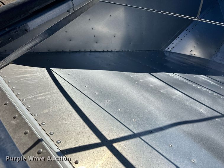 image for item DM2664 2016 Timpte grain trailer