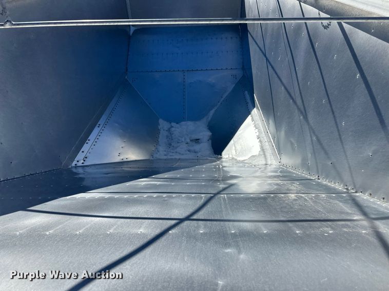 image for item DM2664 2016 Timpte grain trailer