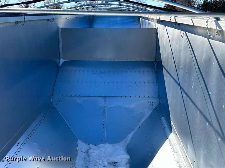 image for item DM2664 2016 Timpte grain trailer