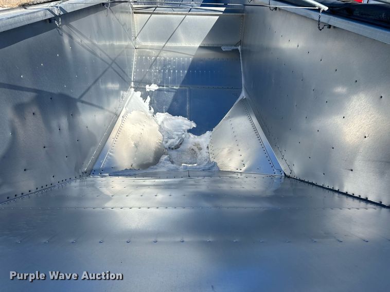 image for item DM2664 2016 Timpte grain trailer