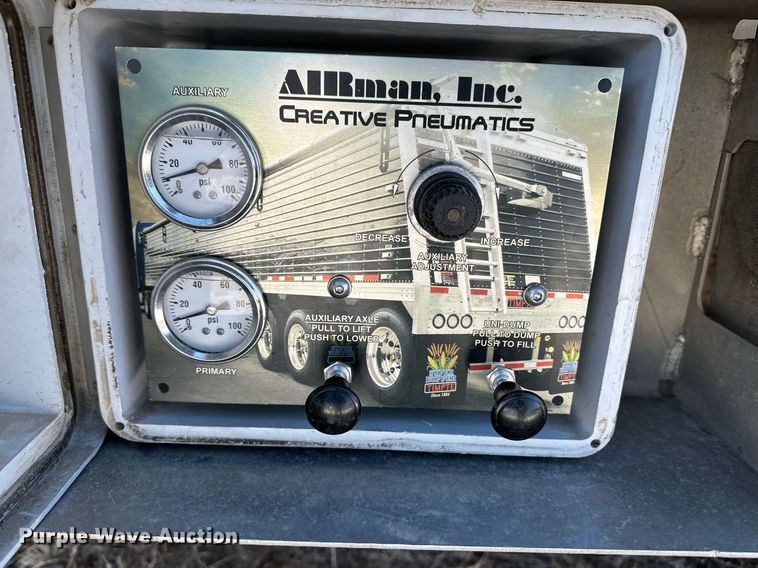 image for item DM2664 2016 Timpte grain trailer