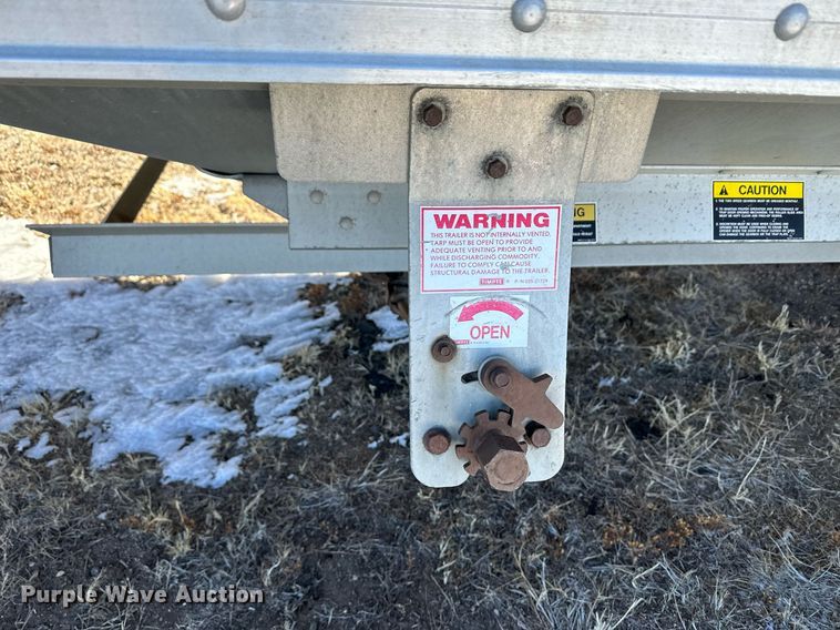 image for item DM2664 2016 Timpte grain trailer