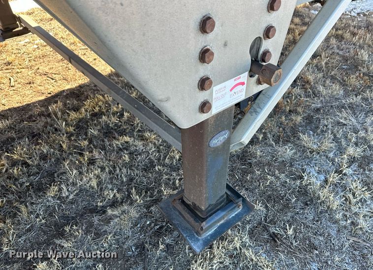 image for item DM2664 2016 Timpte grain trailer