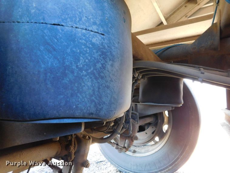 image for item DM2664 2016 Timpte grain trailer