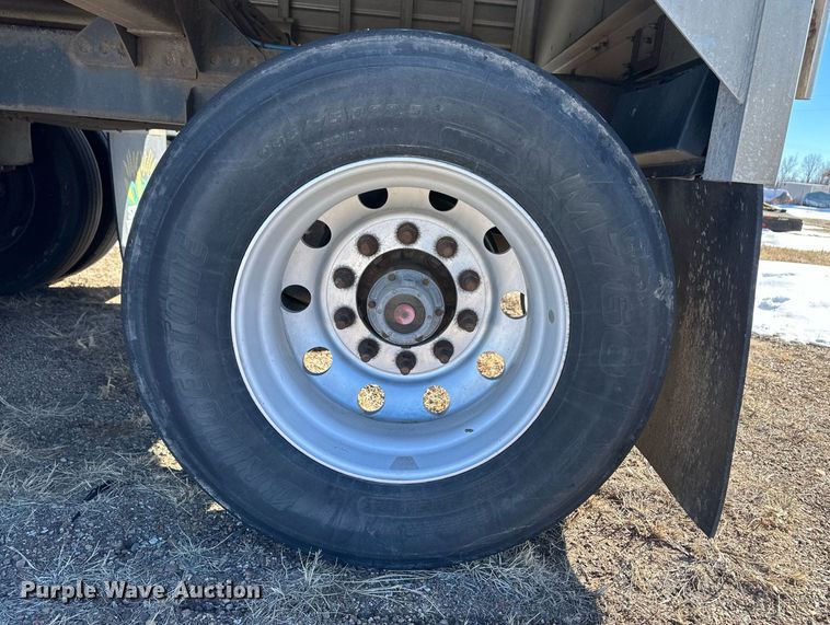 image for item DM2664 2016 Timpte grain trailer